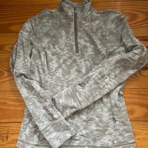 Lululemon Athletica Gray Patterned Top